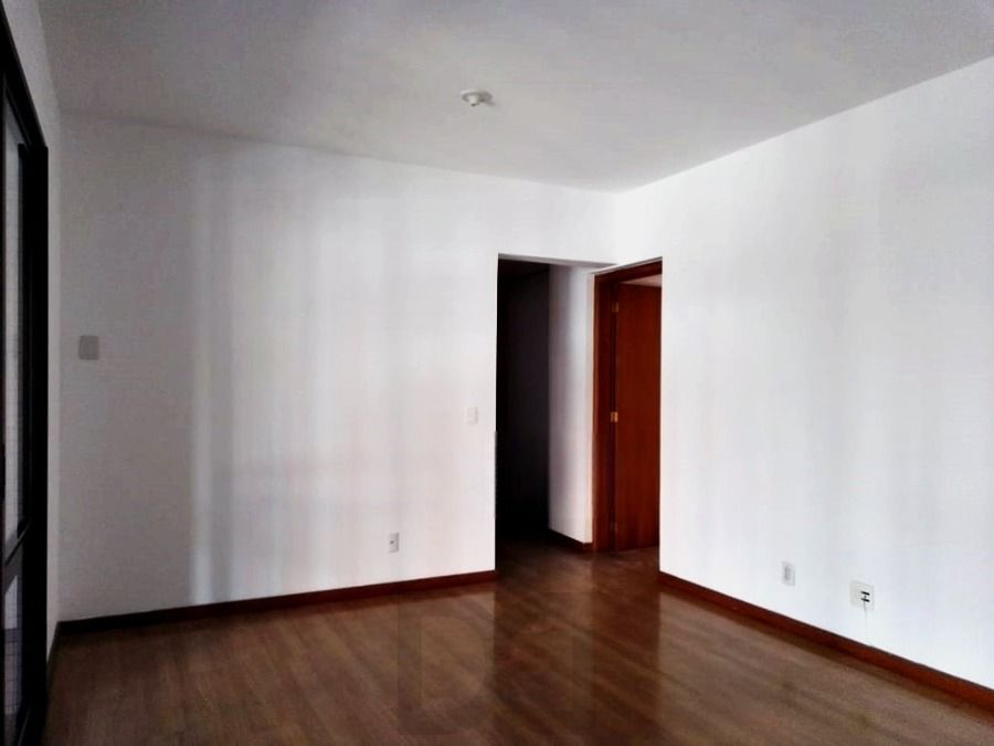 Excelente apartamento de 2 dormitórios, no bairro Moinhos de Vento, com 105 m² de área privativa, 2 suítes — foto 8