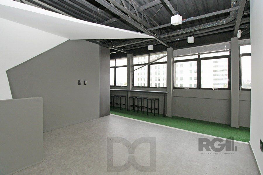 Conjunto com 171,46m² área privativa, com 1 vaga de garagem. — foto 9