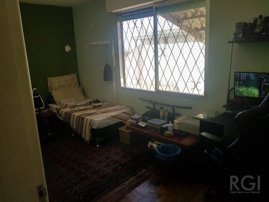 Casa para Venda - 200m², 4 dormitórios, sendo 1 suites, 4 vagas - Santa Tereza — foto 28
