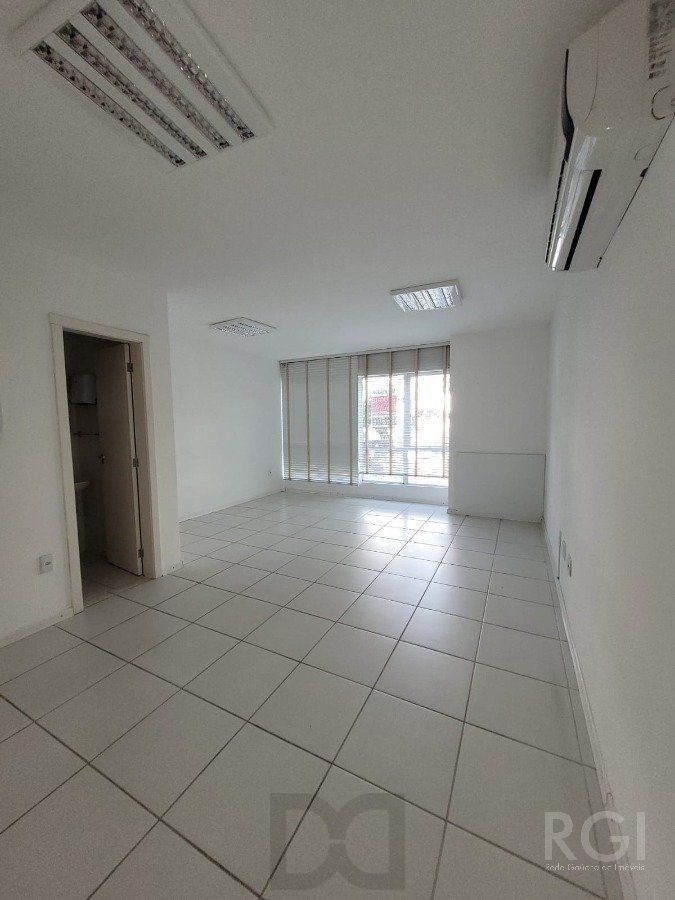 Conjunto/Sala para Venda - 33.86m², 0 dormitórios, Petrópolis — foto 14