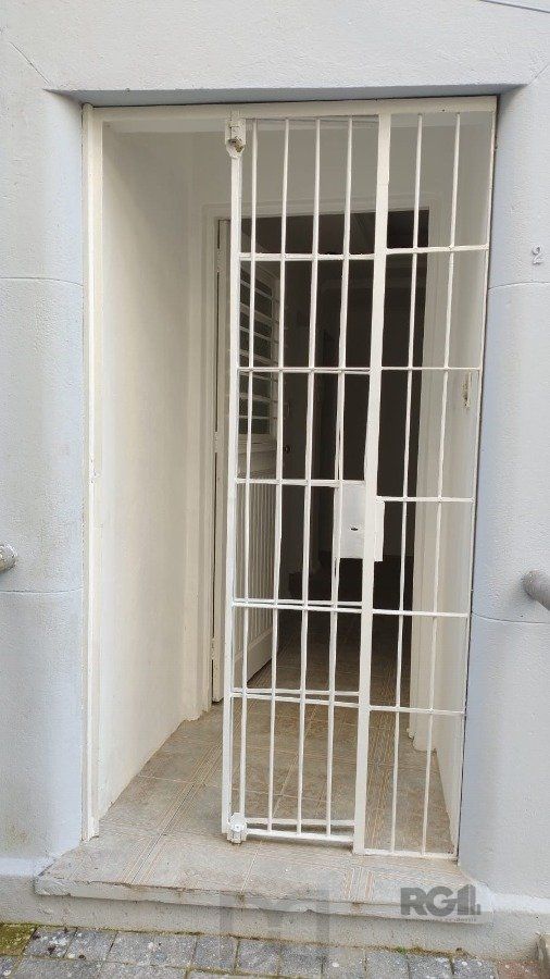 APARTAMENTO DE 3 DORMITÓRIOS NO CENTRO PROXIMO UFRGS — foto 2