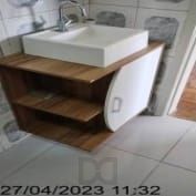 Excelente apto. de 37,15m2 com sala, cozinha com armários, balcão com pia, banheiro social mobiliado, com box, piso em parquet — foto 13