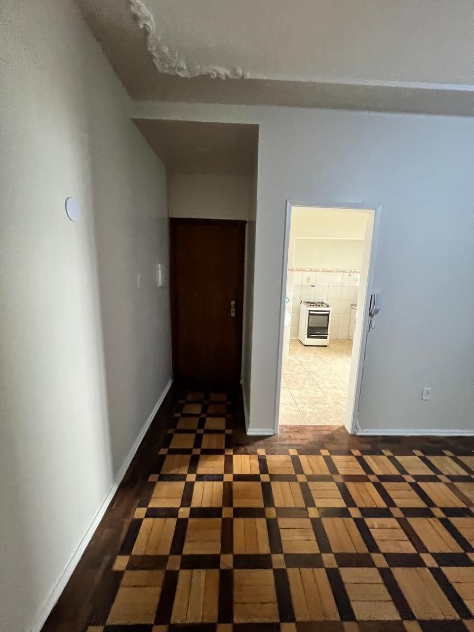 Venda, 2 quartos, 1 com sacada, de frente, dependência integrada a cozinha - ampla, , área de serviço com banho auxiliar — foto 7
