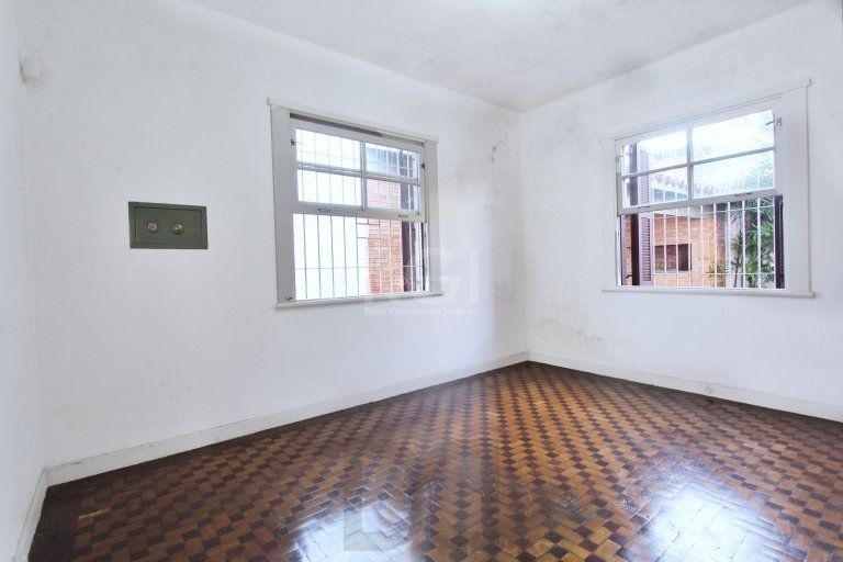 Casa para Venda - 200m², 4 dormitórios, 4 vagas - Medianeira — foto 11