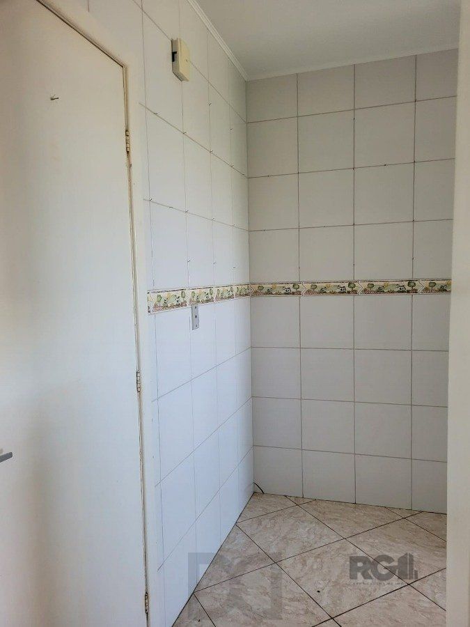Apartamento 2 dormitórios com vaga no Bairro Cristal. — foto 13