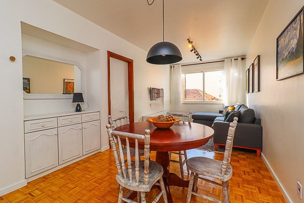 * Venda Apartamento amplo 2 dormitórios Elevador Garagem Cidade baixa Porto Alegre* — foto 1