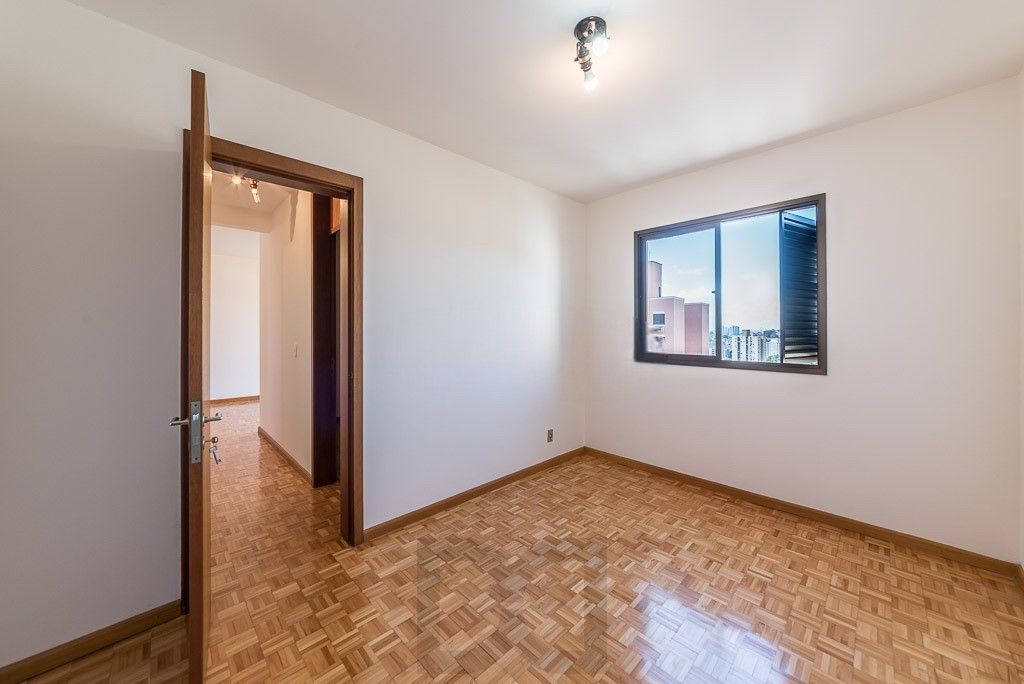 VENDA 2 DORMITÓRIOS, Ótima Localização GARAGEM ELEVADOR  ALTO PETROPOLIS — foto 16