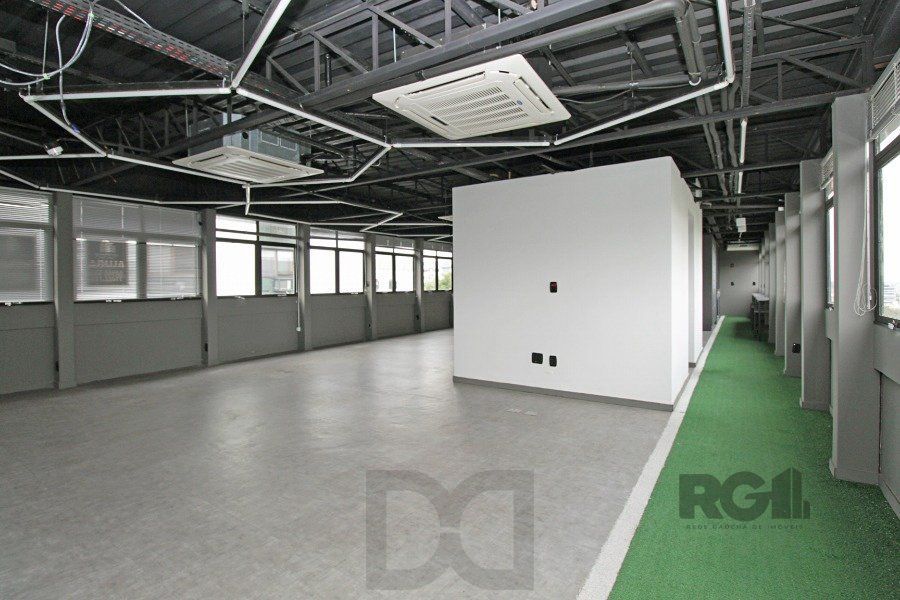 Conjunto com 171,46m² área privativa, com 1 vaga de garagem. — foto 3