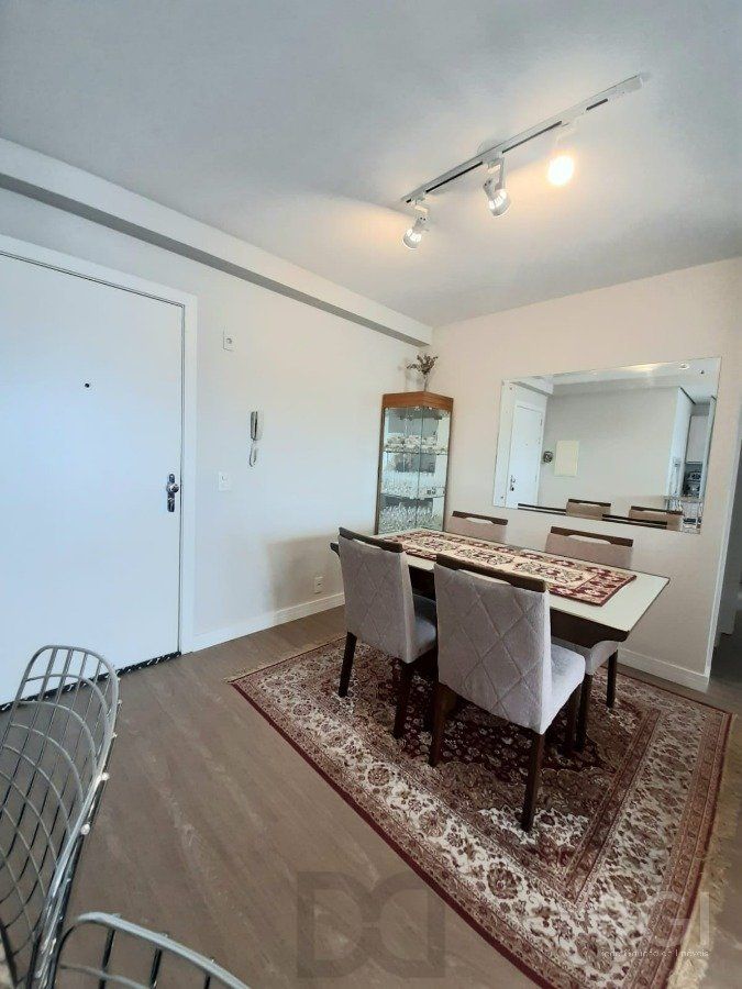 APARTAMENTO VENDA de 2 dormitórios, suíte, Medianeira, 1 vaga de garagem escriturada — foto 2