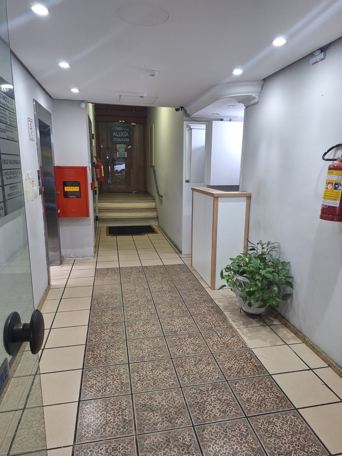 Sala coml. 42,61m2 c/divisórias, Rua Mostardeiro, Independência,R$190 mil — foto 4