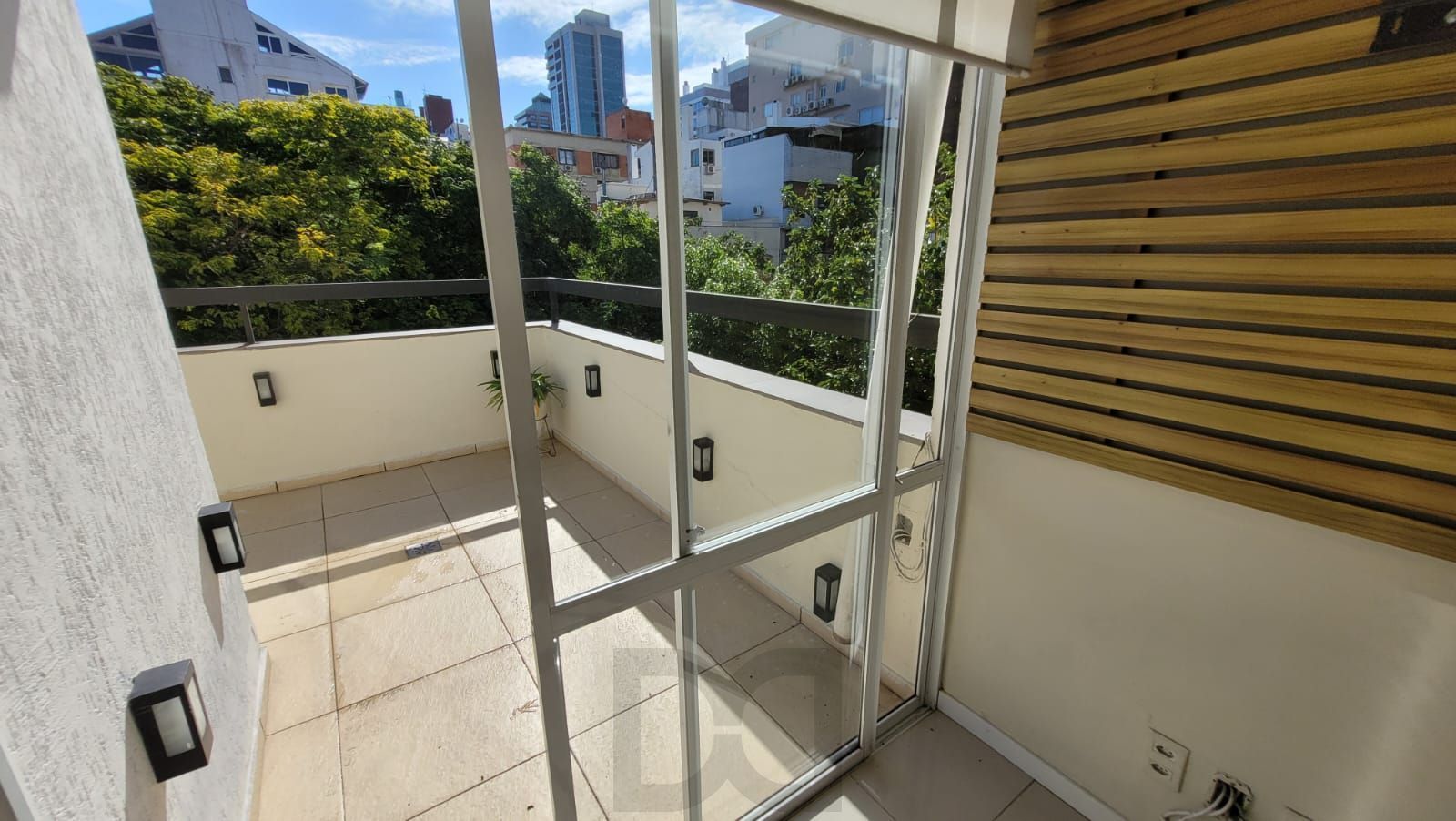 VENDA COBERTURA NO MONT SERRAT 2 DORM com 94m² privativos — foto 32