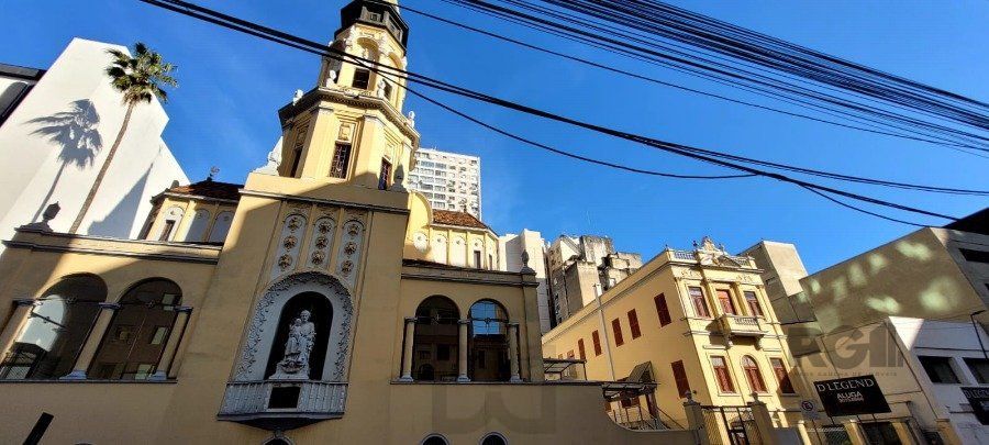 Apartamento a venda na Avenida Alberto Bins com 4 quartos, 2 banheiros, elevador, frente a fundos, no coração do Centro Histórico de Porto Alegre — foto 23