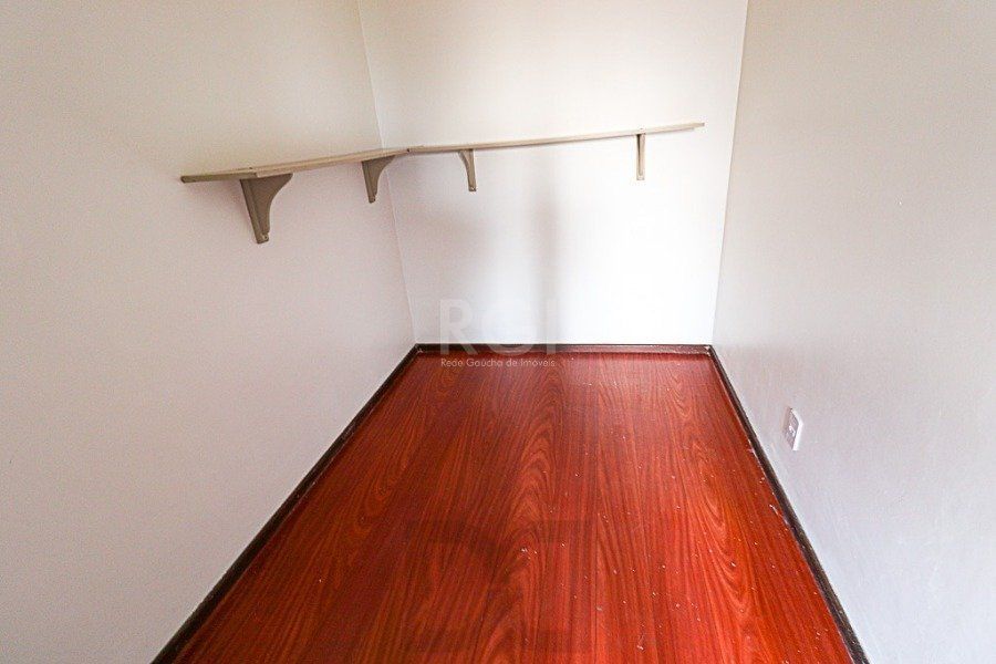 Excelente apartamento de 3 dormitórios , uma suíte , próximo ao Grêmio Náutico União de Petrópolis, — foto 32