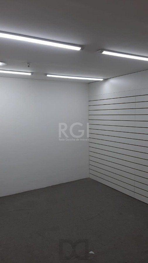 Loja para Venda - 26m², 0 dormitórios, Moinhos de Vento — foto 2