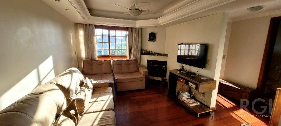 VENDA Casa em condomínio com 3 quartos, suite, no Bairro Chácara das Pedras, Porto Alegre RS, na rua Monte Alverne. — foto 2