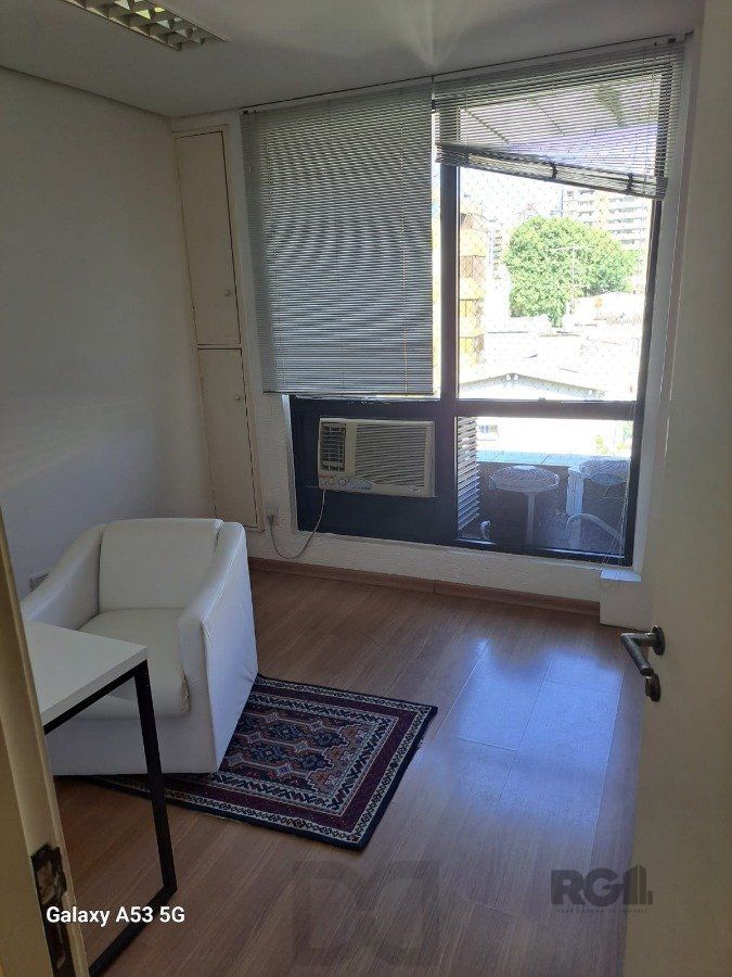 SALA COM 205,21 M2 DUAS VAGAS NA AUXILIADORA — foto 5