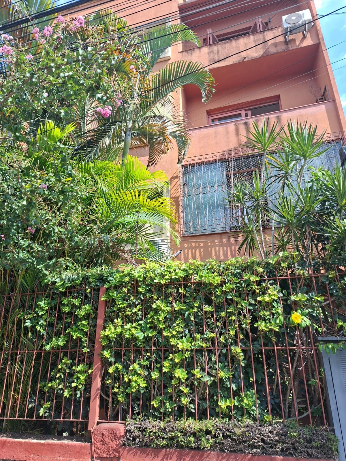 **Apartamento Mobiliado de 3 Quartos à Venda em Porto Alegre, Rio Grande do Sul** — foto 1