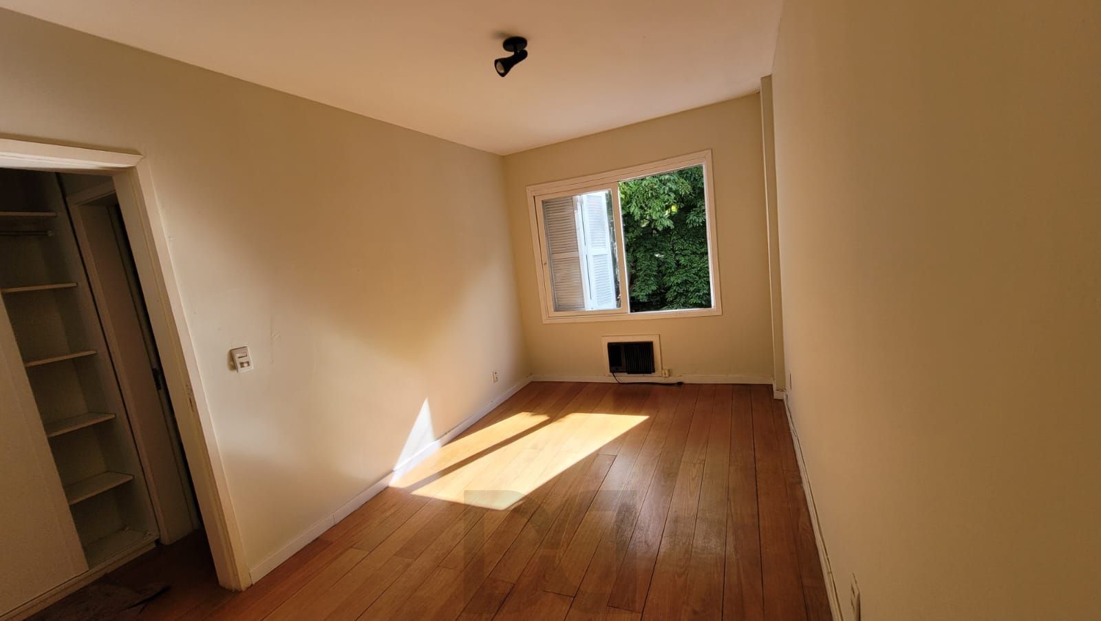 VENDA COBERTURA NO MONT SERRAT 2 DORM com 94m² privativos — foto 11