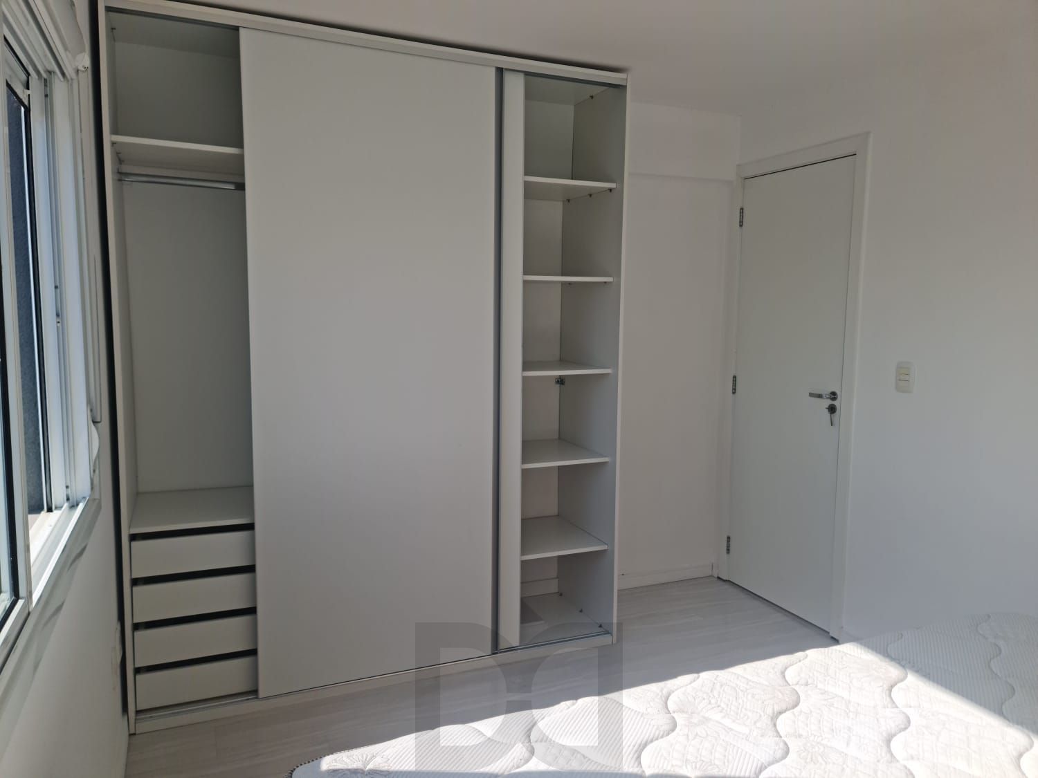 Excelente apartamento 01 dorm com churrasqueira no Jardim Botanico — foto 11