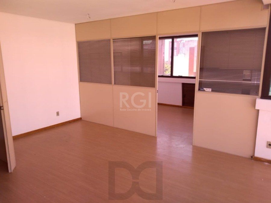 Conjunto/Sala para Venda - 44m², 0 dormitórios, 2 vagas Menino Deus — foto 4