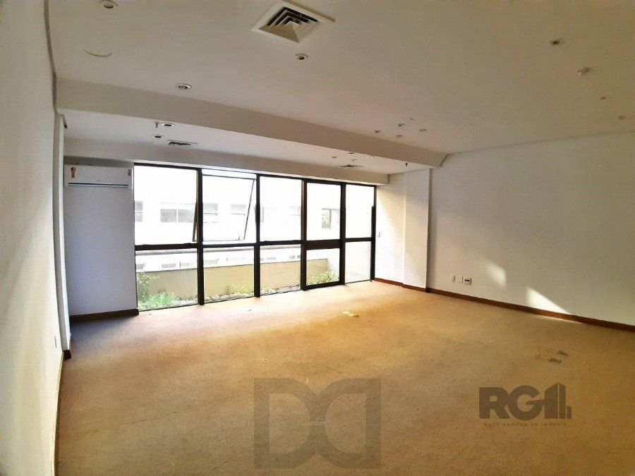 SALA COMERCIAL COM 57,60 M2 NA CARLOS GOMES — foto 6