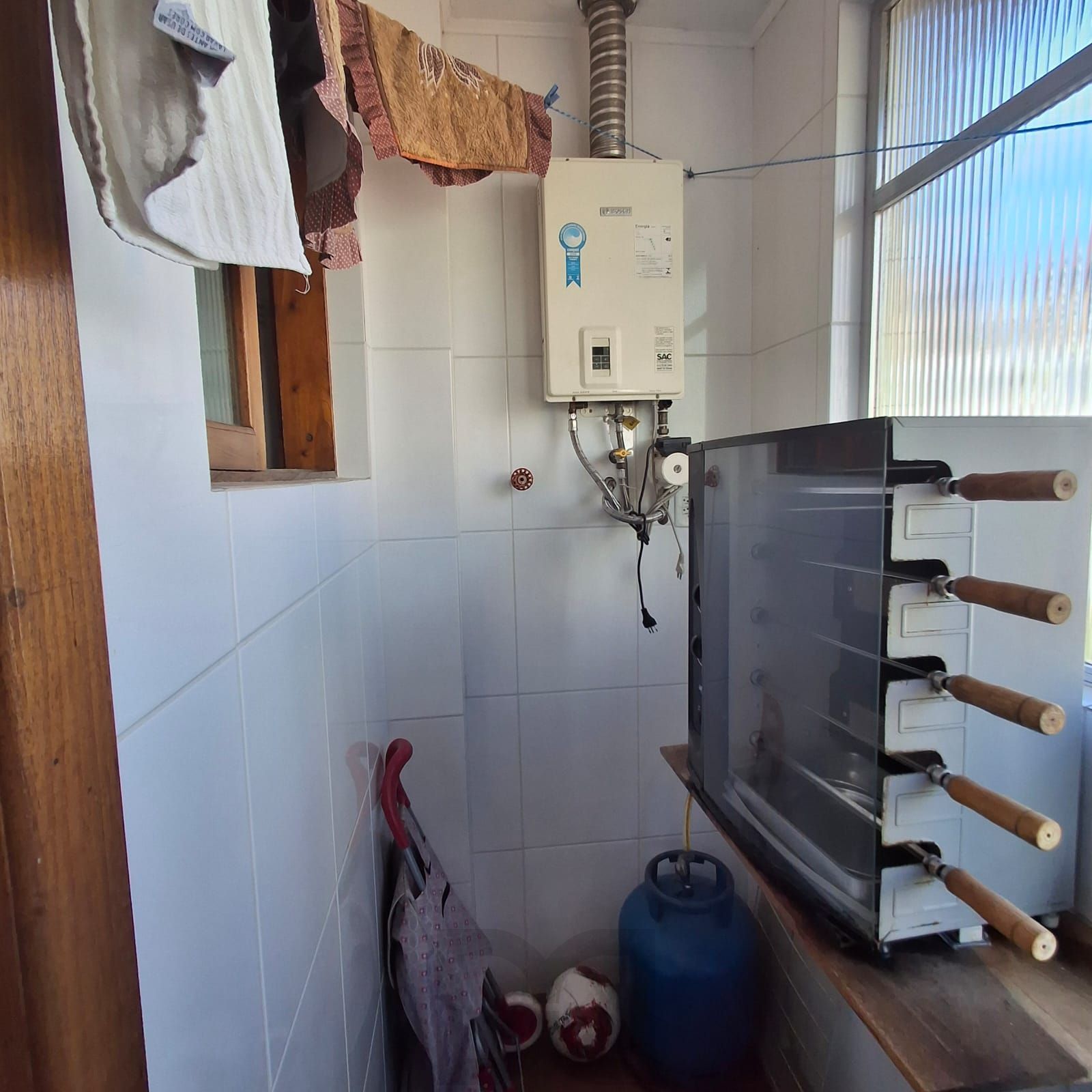 Amplo apartamento de 3 dormitórios próximo ao Zaffari Cabral, Parcão, Colegio Leonardo da Vinci — foto 9