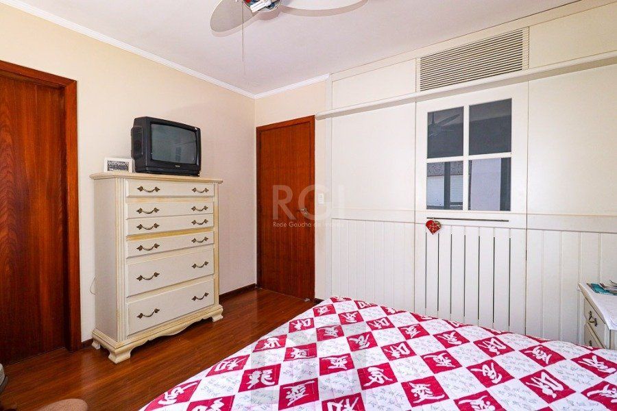 Apartamento para Venda - 172.8m², 3 dormitórios, sendo 1 suites, 1 vaga - Menino Deus — foto 13