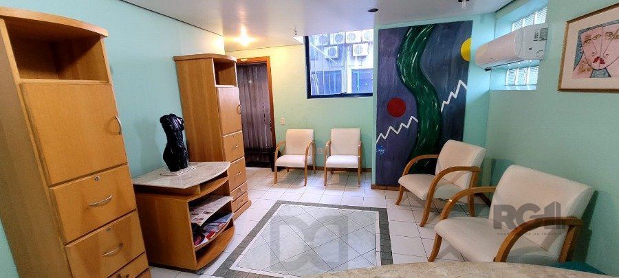 SALA AMPLA COM 73M² PRIVATIVOS, CENTRO PORTO ALEGRE, GARAGEM, ELEVADOR — foto 1
