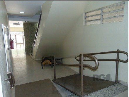 Ampla apartamento 3 dormitorios,living 2 ambientes na Cidade Baixa, com 2 garagem, — foto 15