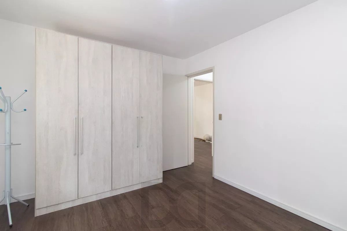 Excelente apto. no Bairro Partenon, com 52m2 de área útil, semi mobiliado, de 01 dormitório c/ uma vaga de garagem escriturada e coberta — foto 12