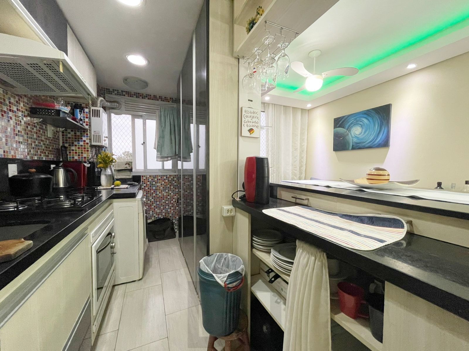 Excelente apartamento de 48,51m² com 2 dormitórios todo mobiliado, 1 banheiro com armário e vaga — foto 9