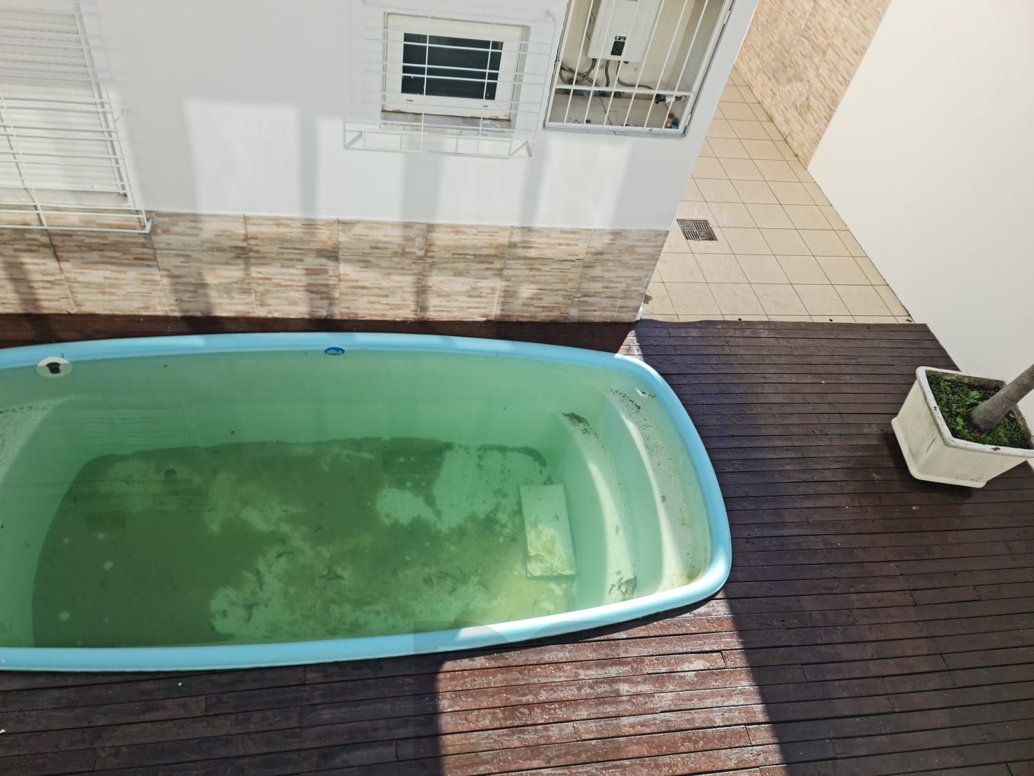 Linda casa com 5 dorm sendo 4 suites, 2 churrasqueiras e piscina — foto 38