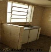 Excelente apto. de 37,15m2 com sala, cozinha com armários, balcão com pia, banheiro social mobiliado, com box, piso em parquet — foto 9