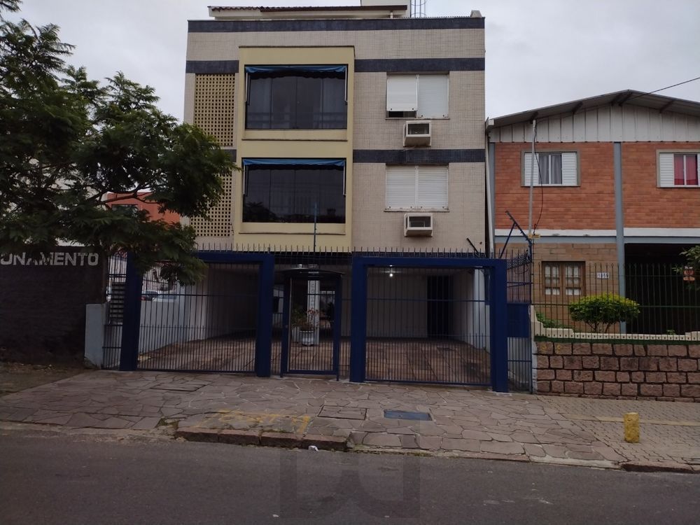 Excelente apto. no Bairro Partenon, com 52m2 de área útil, semi mobiliado, de 01 dormitório c/ uma vaga de garagem escriturada e coberta — foto 1