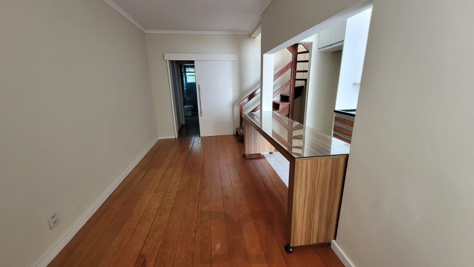 VENDA COBERTURA NO MONT SERRAT 2 DORM com 94m² privativos — foto 3
