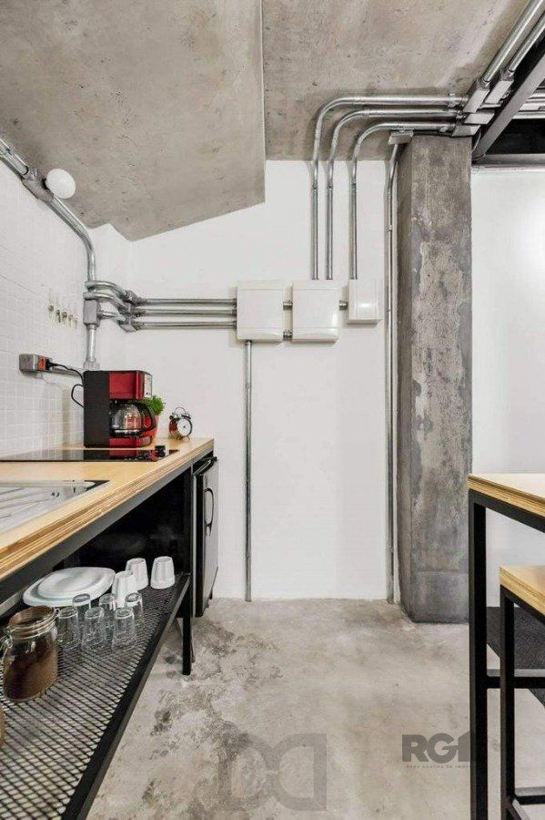 Prédio Comercial de Design Contemporâneo na Rua Coronel Fernando Machado, no Centro de Porto Alegre — foto 7