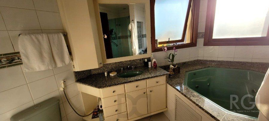 VENDA Casa em condomínio com 3 quartos, suite, no Bairro Chácara das Pedras, Porto Alegre RS, na rua Monte Alverne. — foto 26