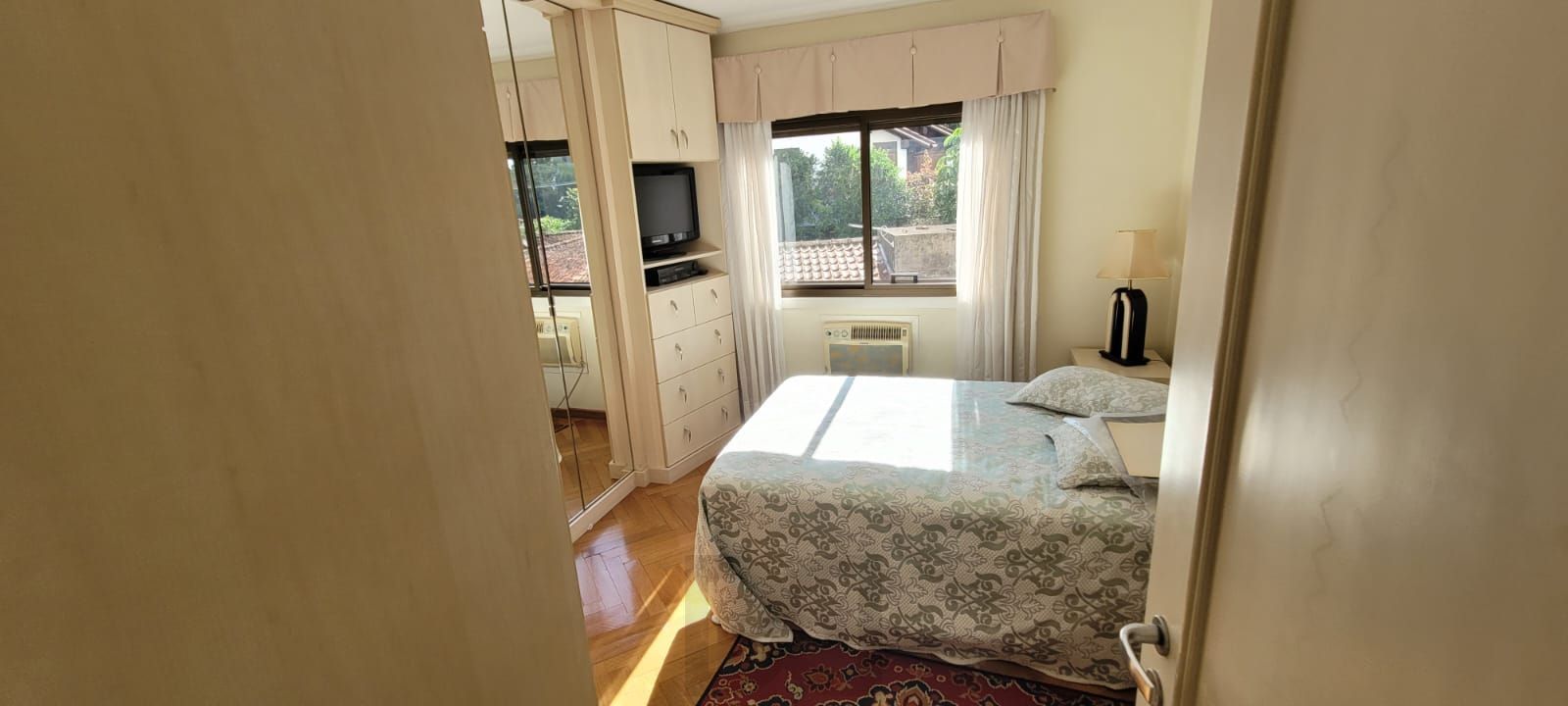 VENDA APARTAMENTO 4 QUARTOS, LAVABO, LAREIRA, CHURASQUEIRA ENSOLARADO BELA VISTA — foto 17