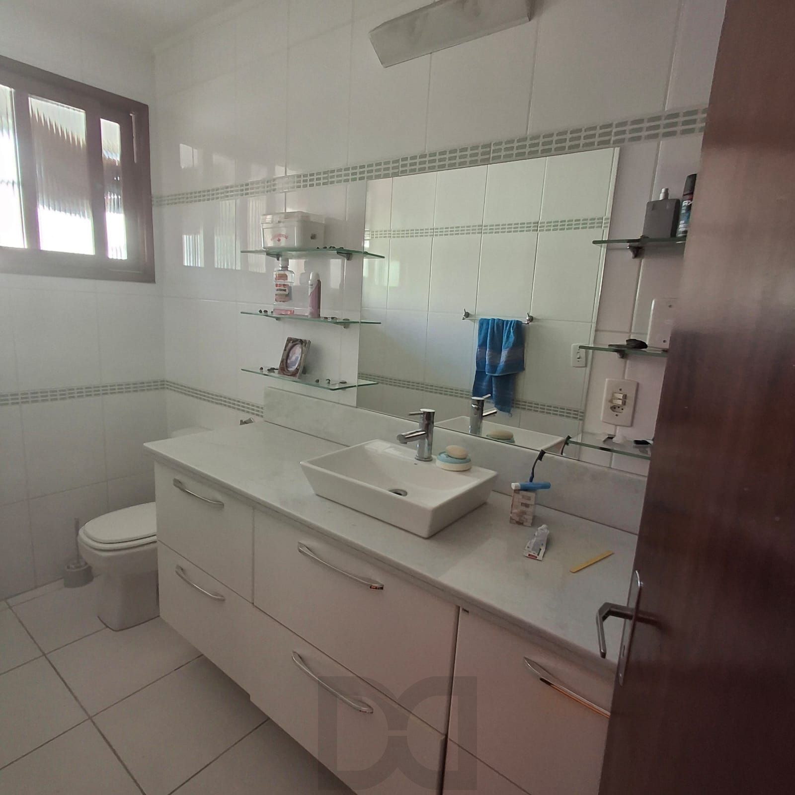 Amplo apartamento de 3 dormitórios próximo ao Zaffari Cabral, Parcão, Colegio Leonardo da Vinci — foto 11