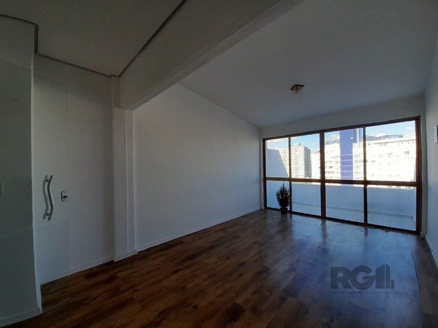 Sala duplex, 67,5m² privativos, boa orientação solar, fundos para a Protásio Alves — foto 7