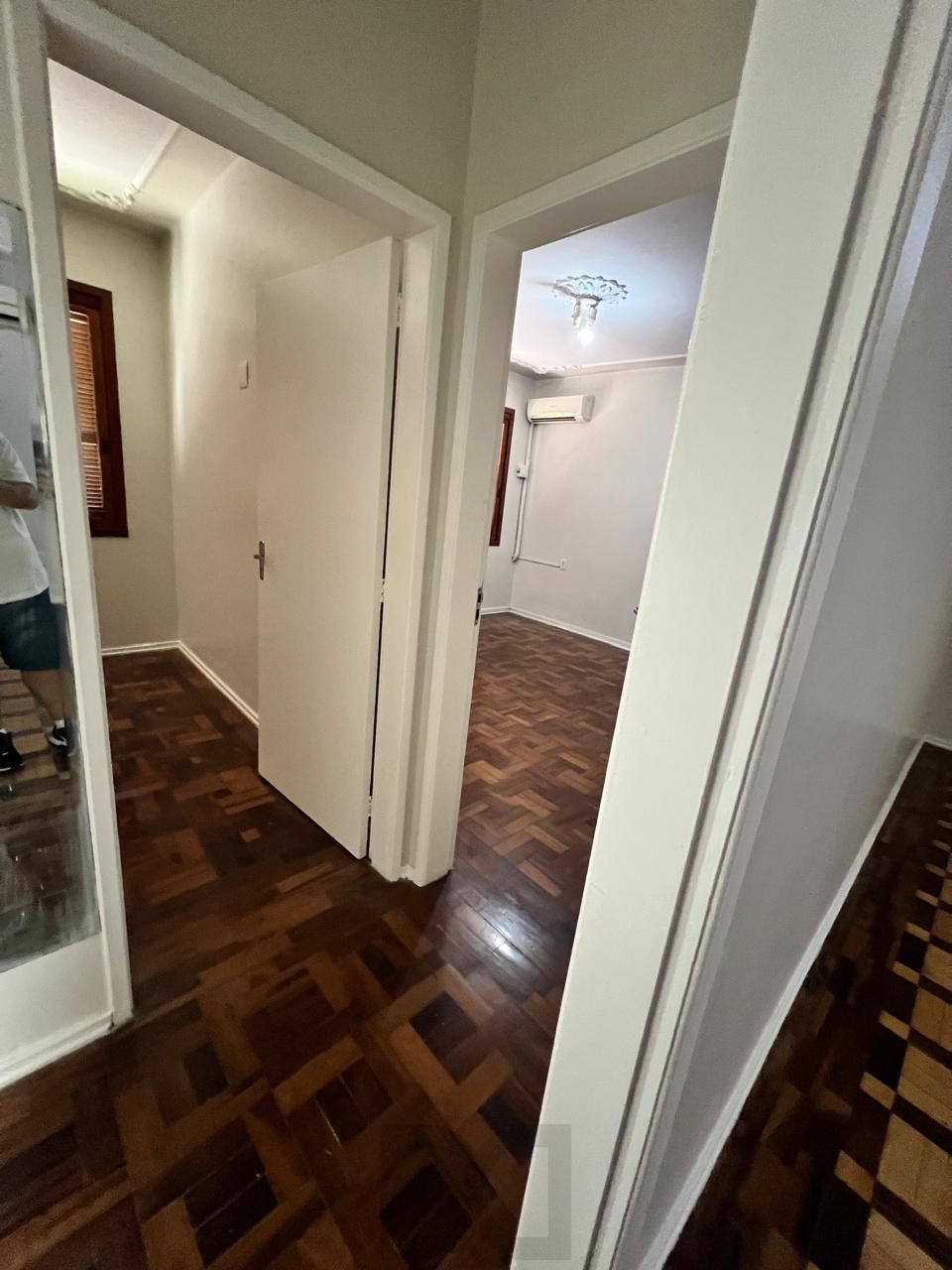 Venda, 2 quartos, 1 com sacada, de frente, dependência integrada a cozinha - ampla, , área de serviço com banho auxiliar — foto 5