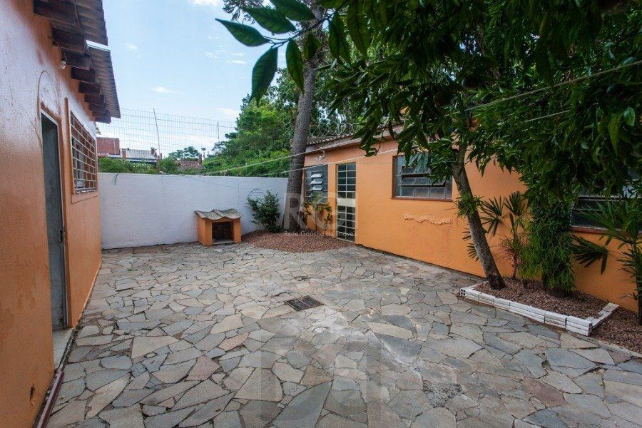 Casa para Venda - 400m², 3 dormitórios, sendo 1 suites, 5 vagas - Cristal — foto 45