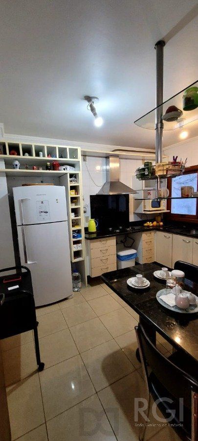 VENDA Casa em condomínio com 3 quartos, suite, no Bairro Chácara das Pedras, Porto Alegre RS, na rua Monte Alverne. — foto 13
