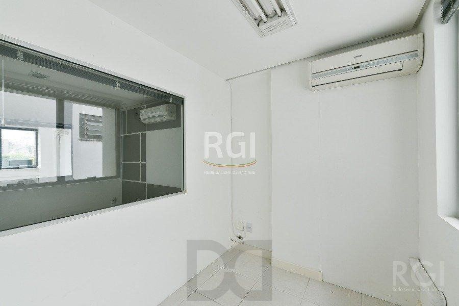 Conjunto/Sala para Venda - 153m², 0 dormitórios, 1 vaga - Petrópolis — foto 3