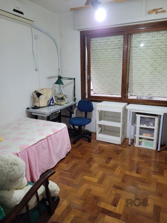 Apartamento 3 dormitórios com suite, Bairro Petrópolis, na Rua Coronel Lucas de Oliveira, próximo ao Zaffari da Ipiranga — foto 8