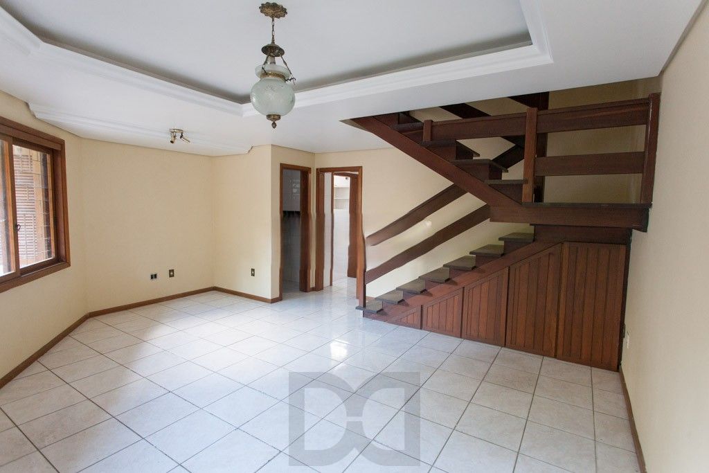 Excelente casa , 3 quartos, com 126m2 de área privativa no Bairro Vila Floresta — foto 1
