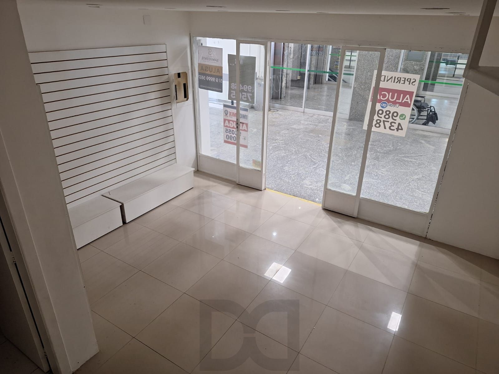 LOJA TÉRREA NA GALERIA QUINTA AVENIDA CENTER, Bairro Moinhos ,45,38 m2 com mezanino com vaga de garagem. — foto 16