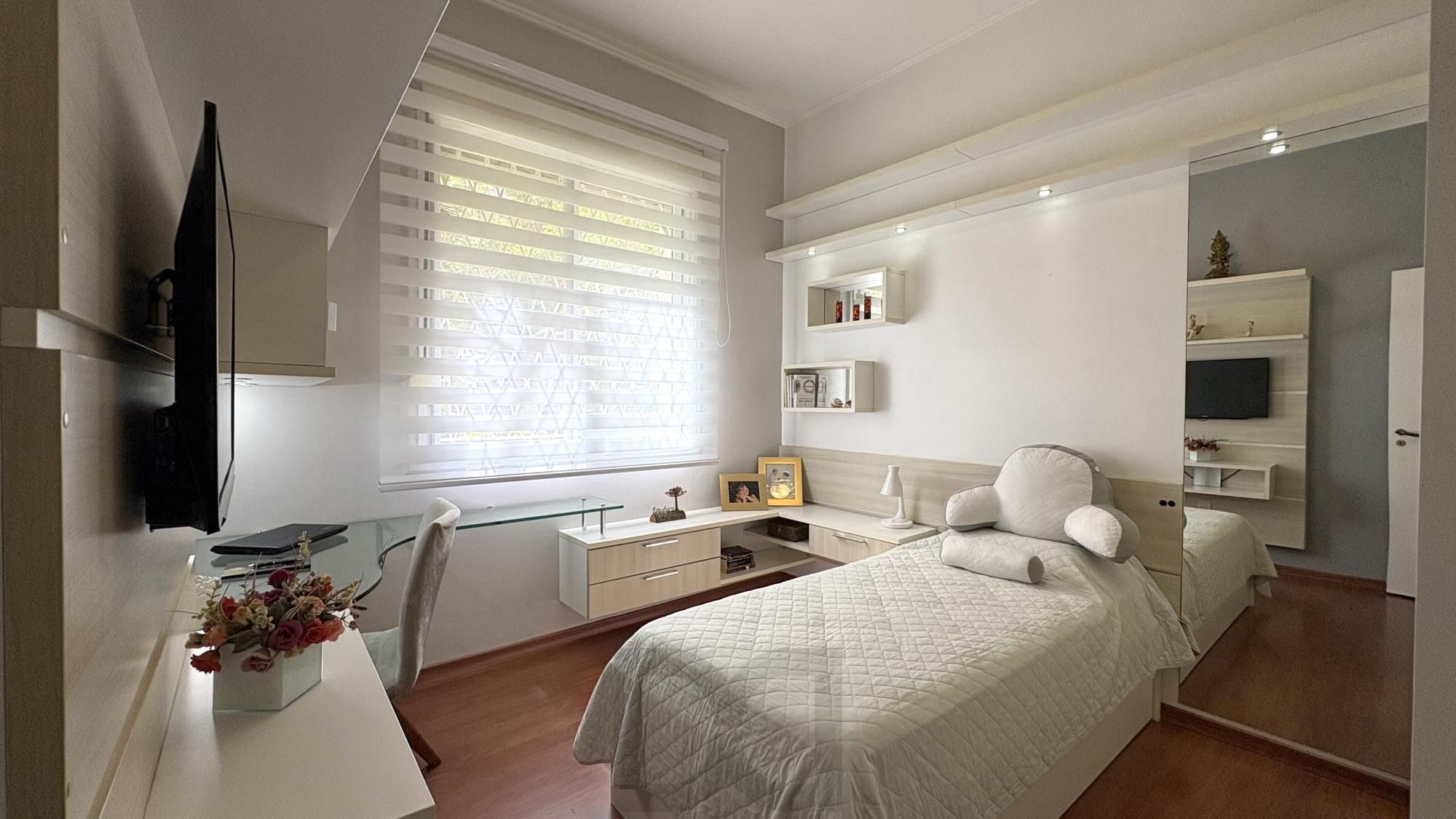 Maravilhoso apartamento no bairro Rio Branco próximo ao Zaffari Cabral , Igreja e colegio — foto 18