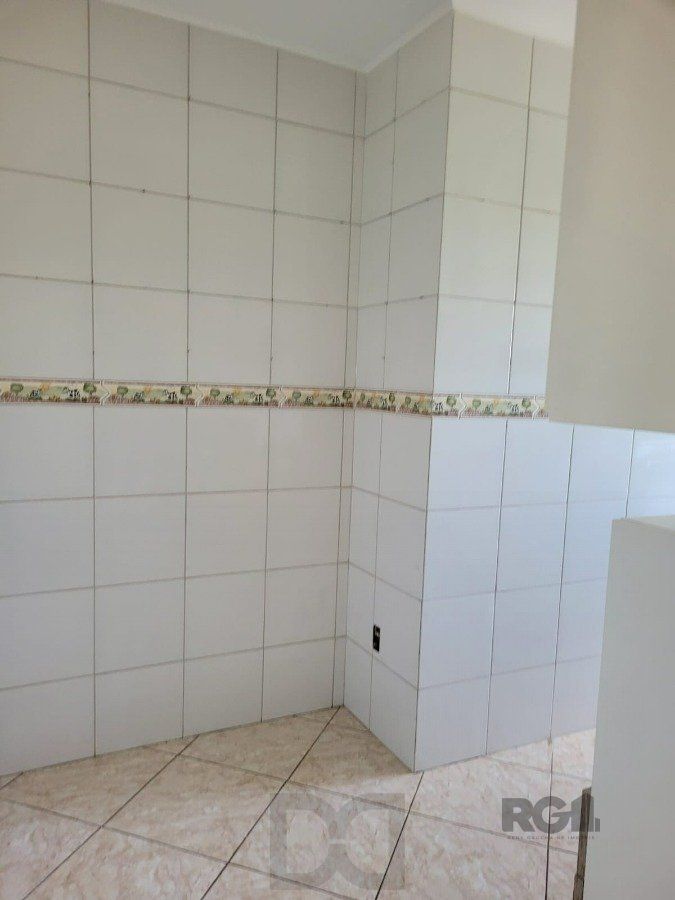 Apartamento 2 dormitórios com vaga no Bairro Cristal. — foto 10