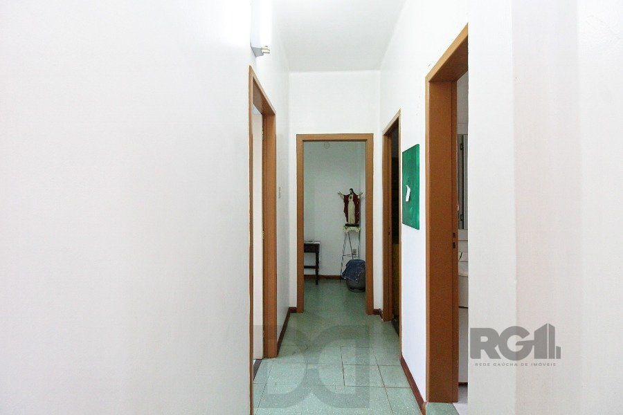 Apartamento a venda na Avenida Alberto Bins com 4 quartos, 2 banheiros, elevador, frente a fundos, no coração do Centro Histórico de Porto Alegre — foto 5